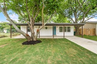 407 Johnson Street, Mcgregor, TX 76657