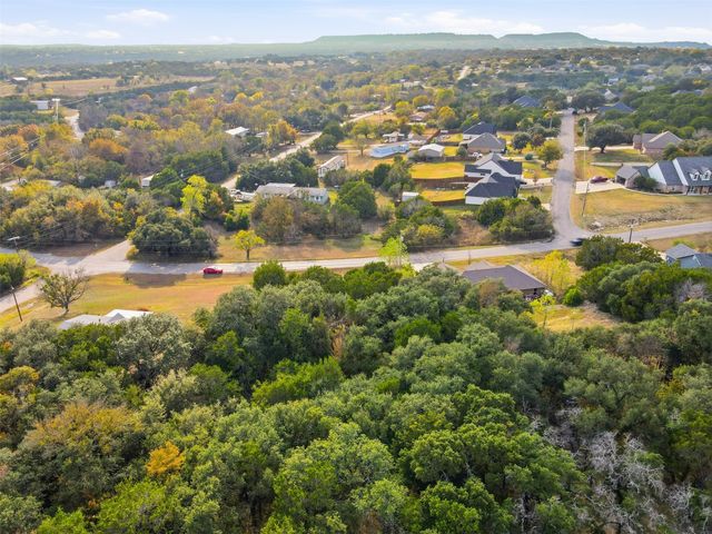 4021 Iron Horse Trail, Granbury, TX 76048