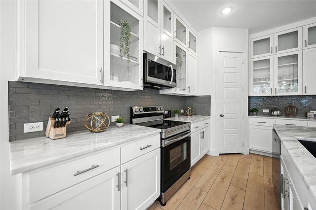 1338 E Kiest Boulevard, Dallas, TX 75216