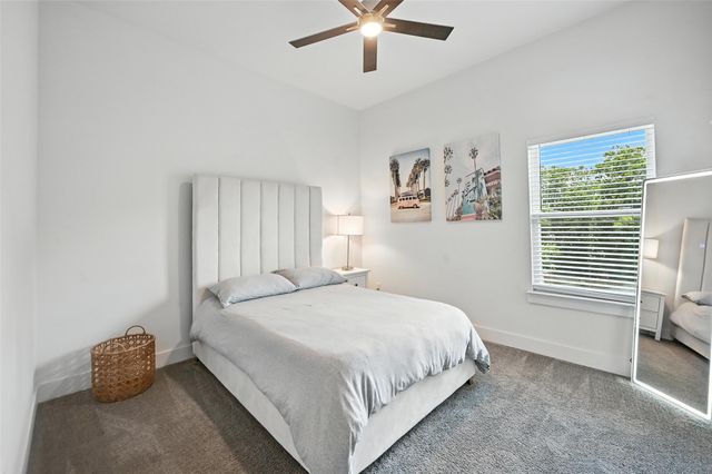 1338 E Kiest Boulevard, Dallas, TX 75216