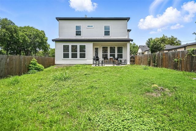 1338 E Kiest Boulevard, Dallas, TX 75216