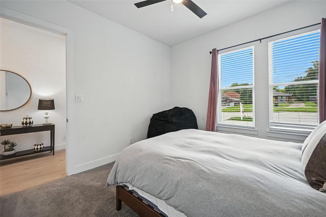 1338 E Kiest Boulevard, Dallas, TX 75216