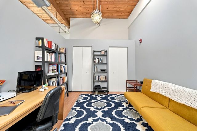 120 Holmes St 318, Quincy, MA 02171