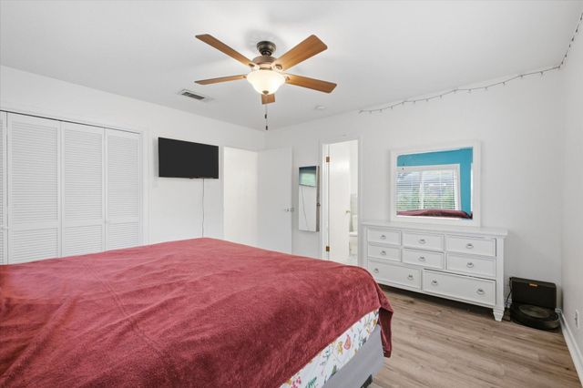 1918 51st Street, Galveston, TX 77551