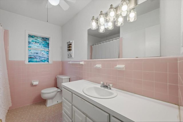 1918 51st Street, Galveston, TX 77551