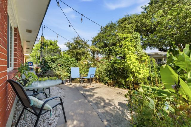1918 51st Street, Galveston, TX 77551