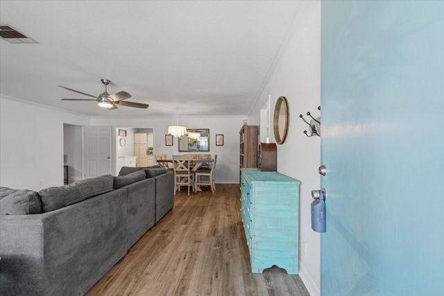 1918 51st Street, Galveston, TX 77551