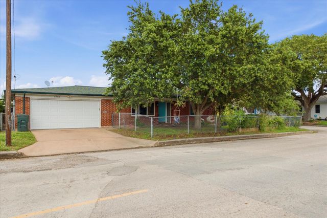 1918 51st Street, Galveston, TX 77551