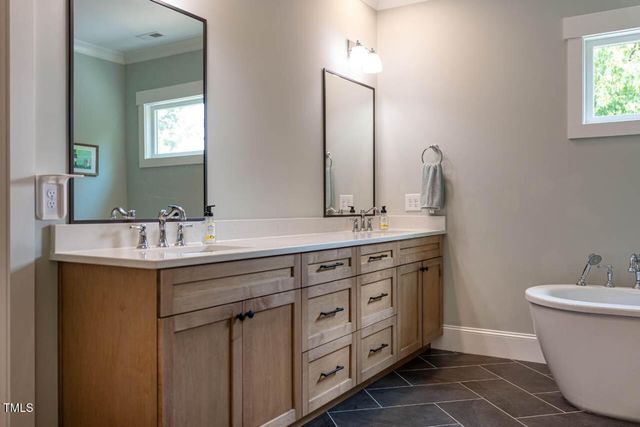 309 N Mason Street, Apex, NC 27502