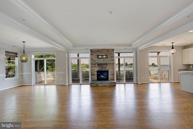 3956 HONEYSUCKLE DR, Edgewater, MD 21037