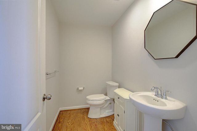 3956 HONEYSUCKLE DR, Edgewater, MD 21037