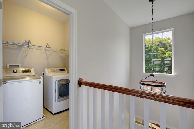 3956 HONEYSUCKLE DR, Edgewater, MD 21037