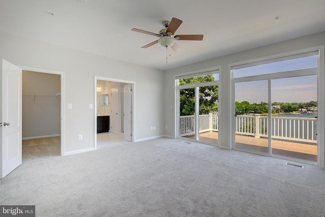 3956 HONEYSUCKLE DR, Edgewater, MD 21037