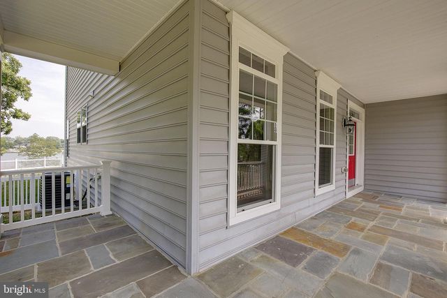 3956 HONEYSUCKLE DR, Edgewater, MD 21037
