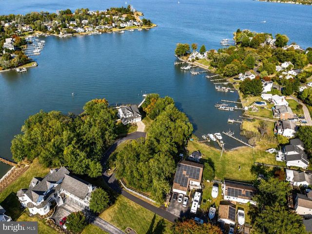 3956 HONEYSUCKLE DR, Edgewater, MD 21037