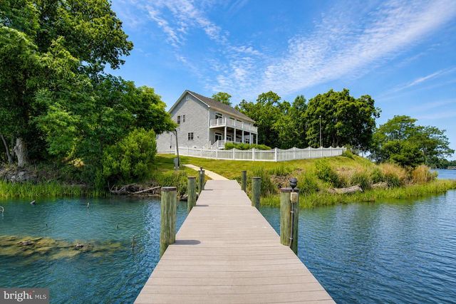 3956 HONEYSUCKLE DR, Edgewater, MD 21037