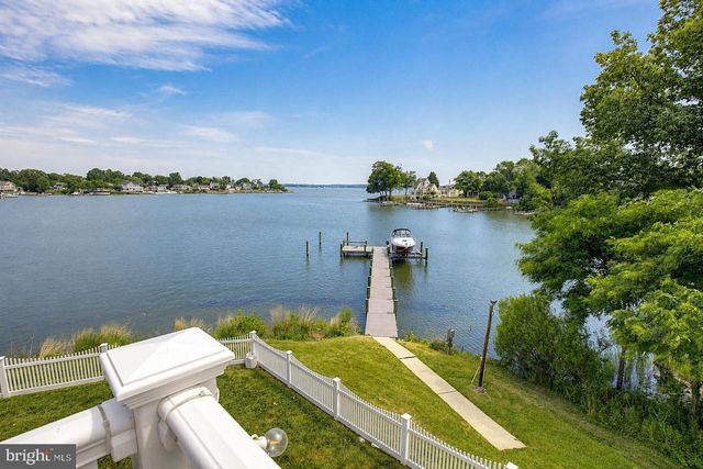 3956 HONEYSUCKLE DR, Edgewater, MD 21037