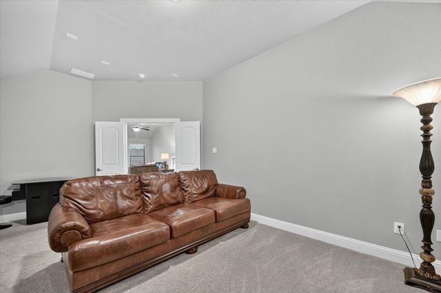 1812 Briscoe Drive, Lantana, TX 76226