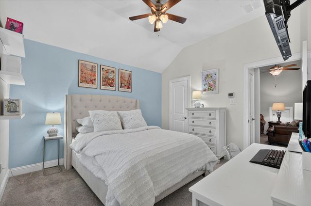 1812 Briscoe Drive, Lantana, TX 76226