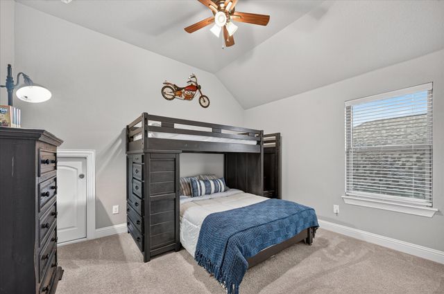 1812 Briscoe Drive, Lantana, TX 76226