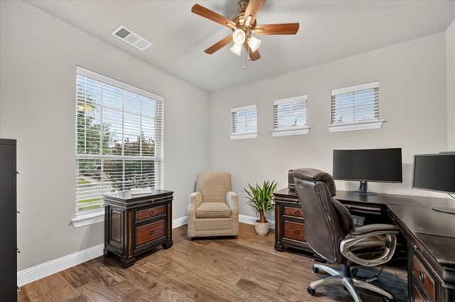 1812 Briscoe Drive, Lantana, TX 76226