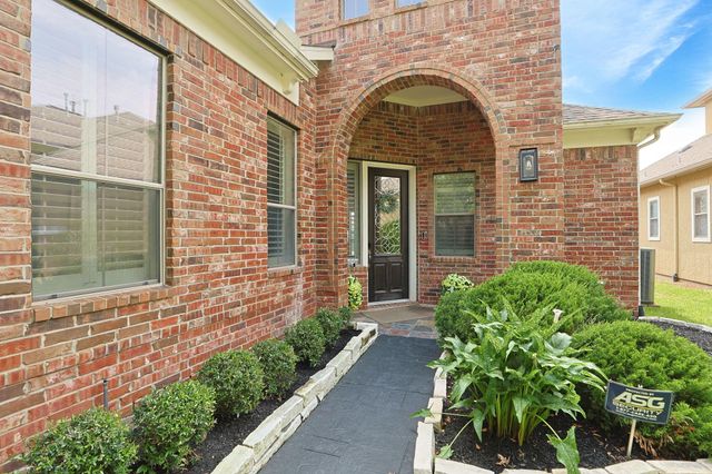 935 Poydras Street, Sugar Land, TX 77498