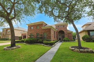 935 Poydras Street, Sugar Land, TX 77498