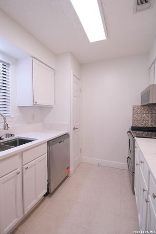13018 Heimer Rd Apt 210, San Antonio, TX 78216