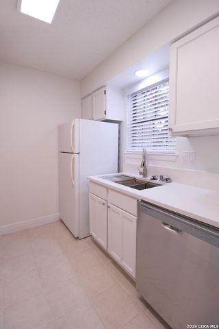 13018 Heimer Rd Apt 210, San Antonio, TX 78216