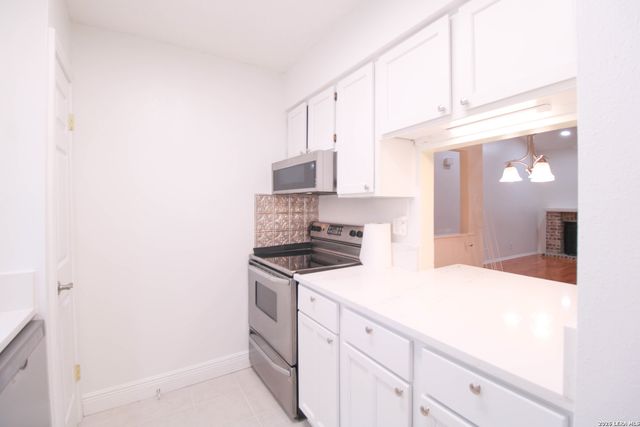 13018 Heimer Rd Apt 210, San Antonio, TX 78216