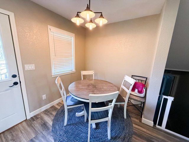 613 Spencer Lane, Willow Springs, MO 65793