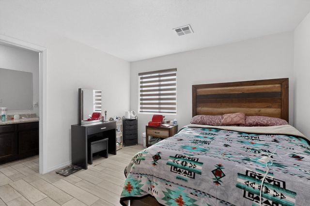 1702 Adelaide Lane, Belen, NM 87002