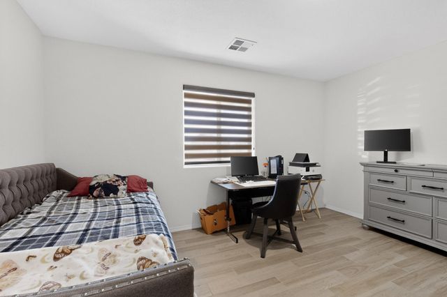 1702 Adelaide Lane, Belen, NM 87002