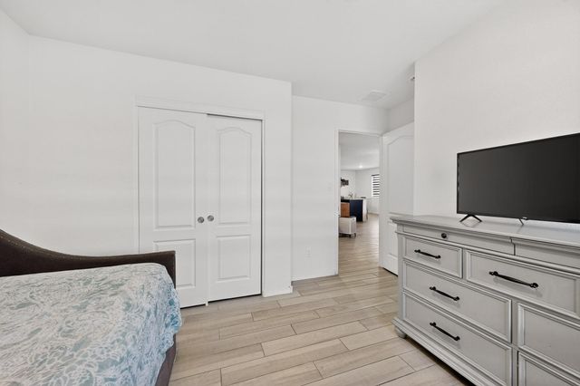 1702 Adelaide Lane, Belen, NM 87002