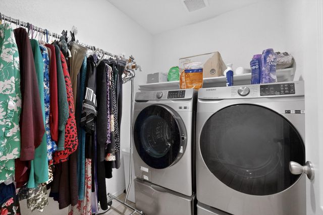 1702 Adelaide Lane, Belen, NM 87002