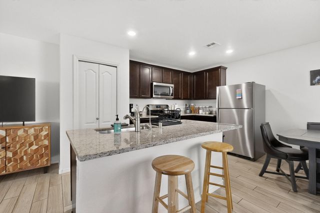 1702 Adelaide Lane, Belen, NM 87002