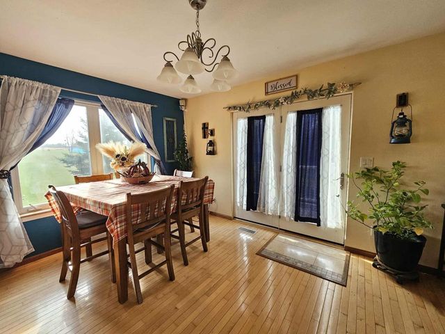 213632 COZY LANE, Stratford, WI 54484