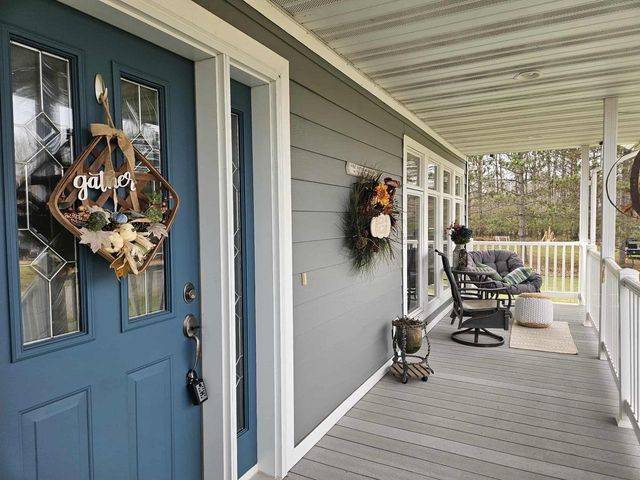 213632 COZY LANE, Stratford, WI 54484