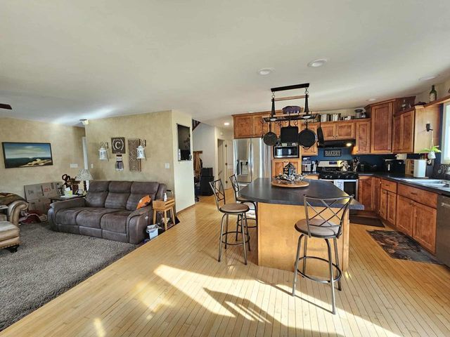 213632 COZY LANE, Stratford, WI 54484