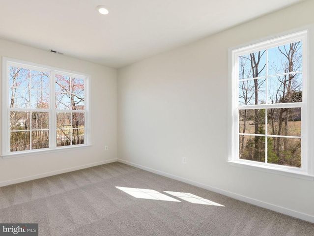 155 SECLUSION SHORES DR, Mineral, VA 23117
