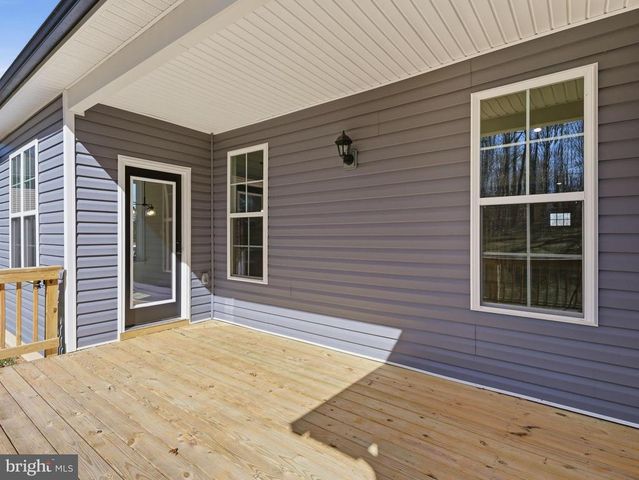 155 SECLUSION SHORES DR, Mineral, VA 23117