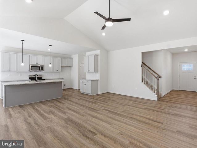 155 SECLUSION SHORES DR, Mineral, VA 23117