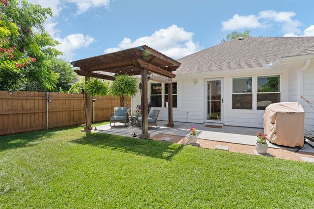 8436 Hawks Nest Drive, Fort Worth, TX 76131