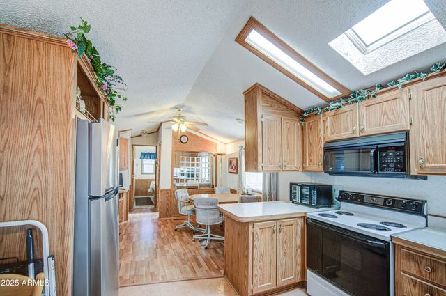 111 S GREENFIELD Road 289, Mesa, AZ 85206