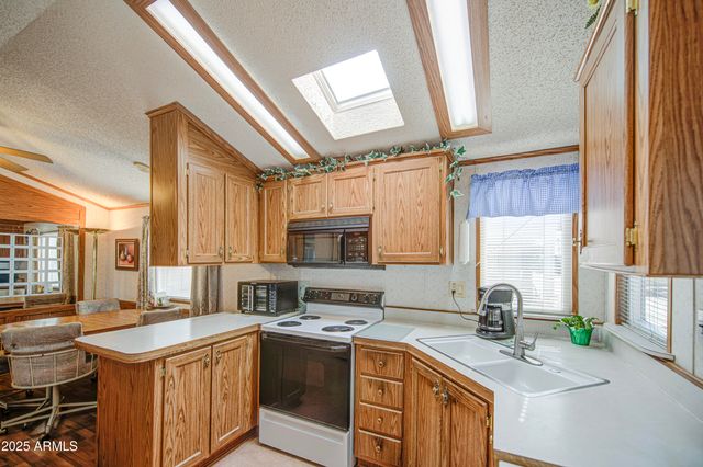 111 S GREENFIELD Road 289, Mesa, AZ 85206