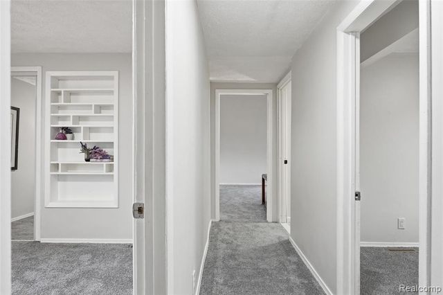 20052 Pine Street, Brownstown, MI 48183