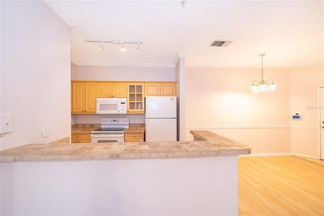 3589 CONROY ROAD 1015, Orlando, FL 32839