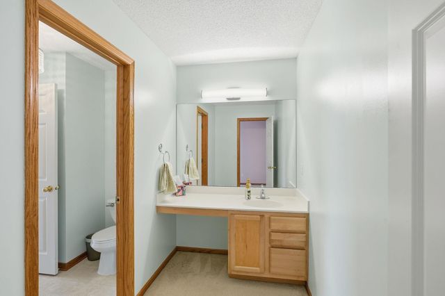 849 Providence Drive, Shakopee, MN 55379