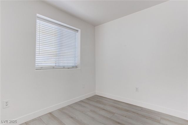 5792 Ambassador Avenue 102, Las Vegas, NV 89122