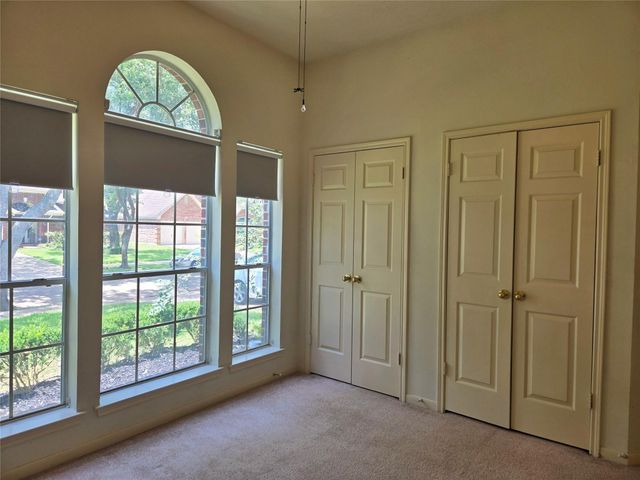 4515 Oak Valley Drive, Missouri City, TX 77459